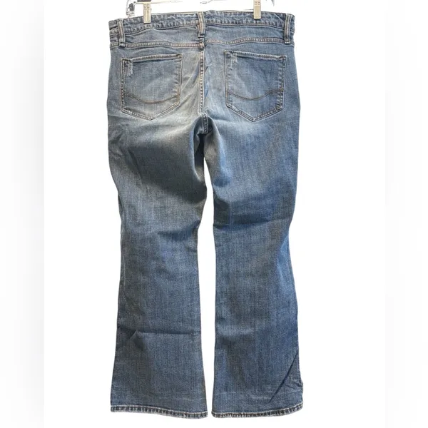 Old Navy Women’s Curvy Bootcut Stretch Slight Distressed Pocket Jeans | 14Short - Image 5