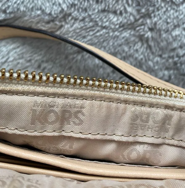Michael Kors Small Purse - Image 5