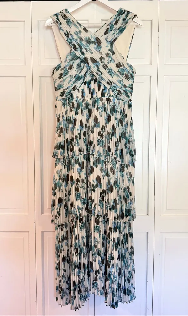 Tuckernuck NWT blue bluebell Gwen dress tiered maxi size M - Image 2