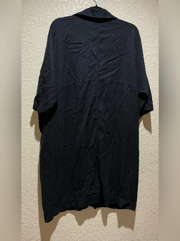 Lululemon perfectly poised Button Down Dress With Pockets Size 6 oversized - Image 5
