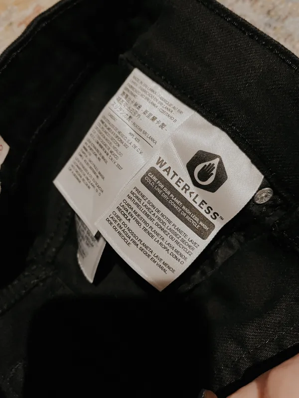 Levi's High Waisted Jeans - Image 7