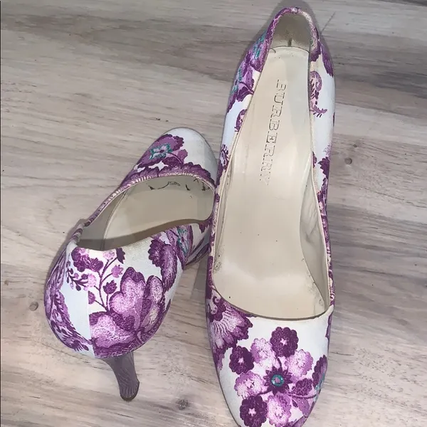 - Was $100 now $60 Burberry floral purple 4 inch heel leather sole 40.5 or… - Image 7