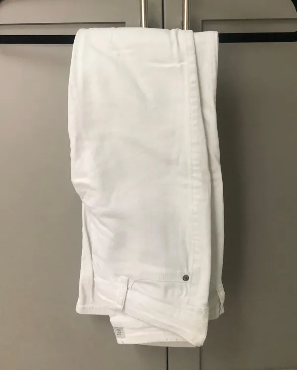 Abercrombie white Jeans - Image 2
