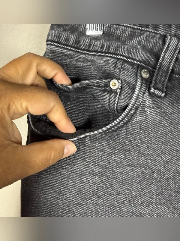 Abercrombie & Fitch High-Rise the mom Slim Straight Jeans - Black Wash SZ:33/16S - Image 7
