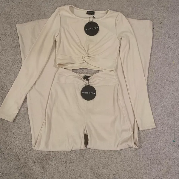 White Fox cream 2-piece set women’s large NWT - Image 4