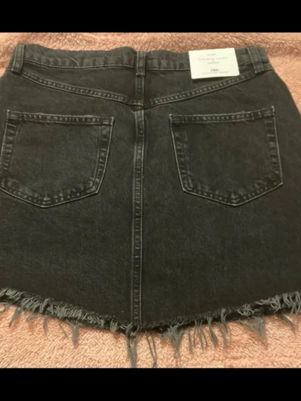 Zara Frayed Denim Skirt - Image 4