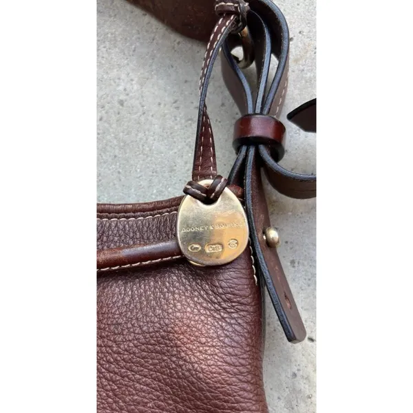 Vintage Dooney & Bourke Dark Brown Leather Drawstring Shoulder Bag Purse RARE - Image 6