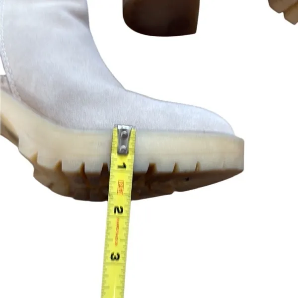 Dolce Vita Women’s Faux Suede Lug Sole Chelsea Heeled Boot Cream size 8.5 - Image 8