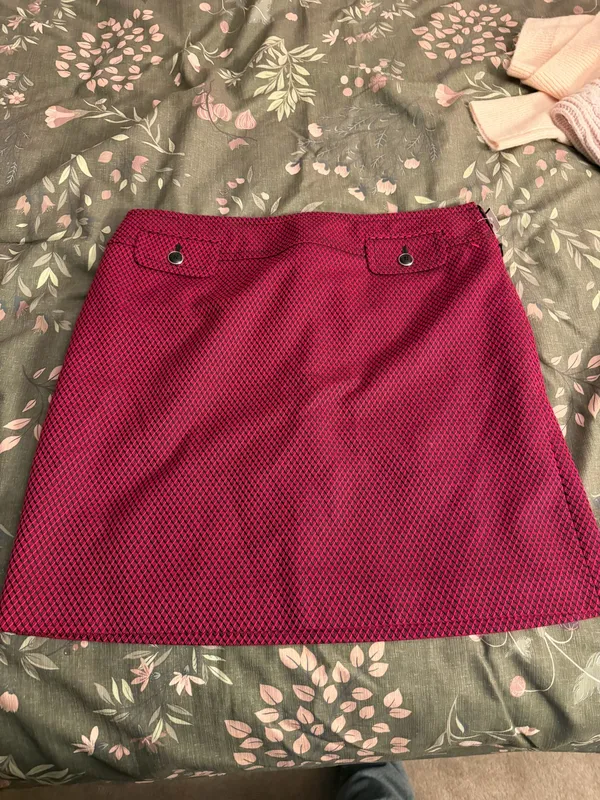 LOFT Raspberry Textured Mini Skirt with Flap Pockets - Image 2