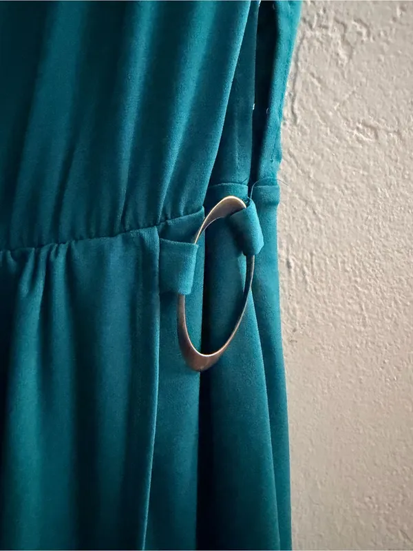 Laundry By Shelli Segal Teal Sleeveless Midi Dress with Side Ring Detail - Image 2