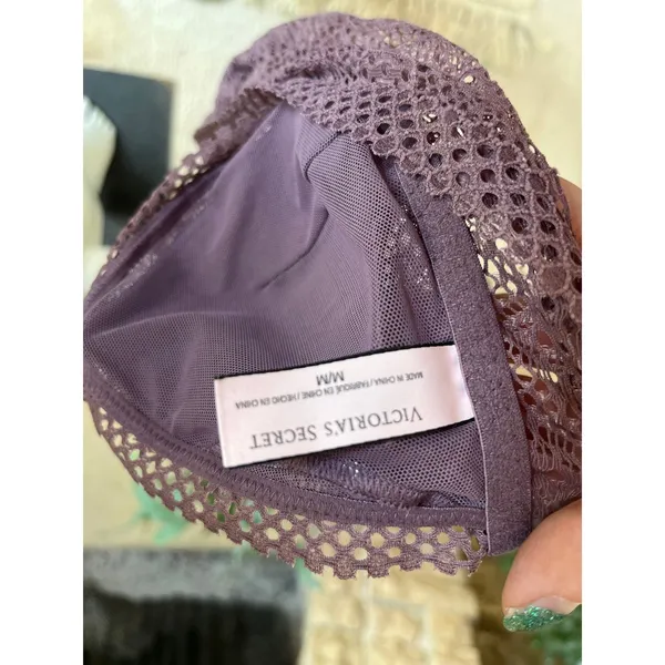 Victoria's Secret Purple Lace Padded Bralette Women’s Size Medium - Image 4