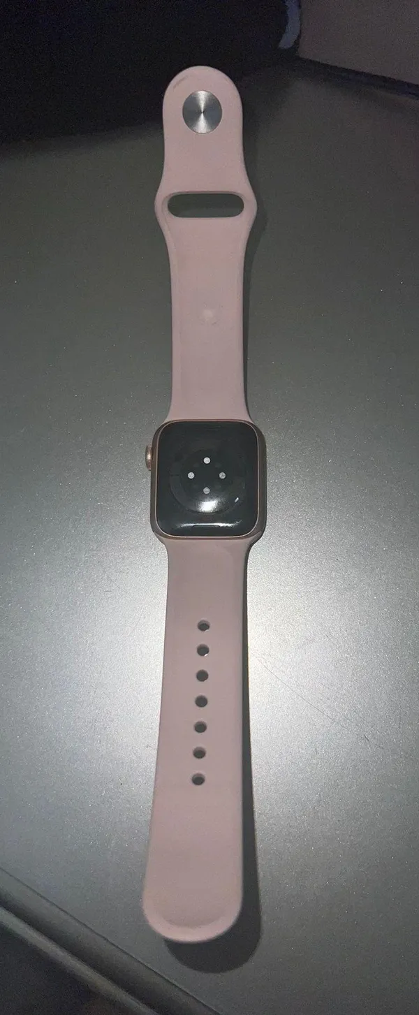 Apple Watch - Image 4