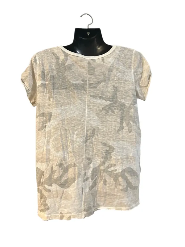 We the Free camo print shirt tee top women’s large preowned - Image 5