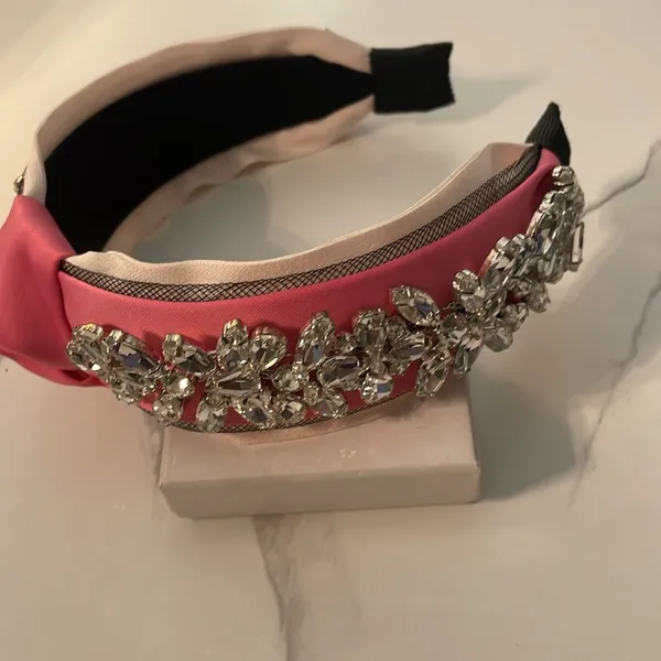 Elegant Pink Embellished Headband - Image 2