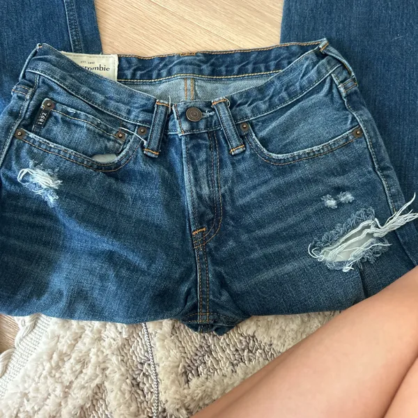 Blue Abercrombie Jeans - Image 11