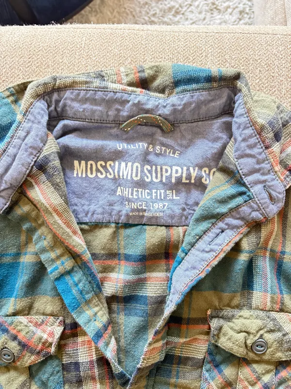 Men’s Mossimo Supply Co Flannel - Image 2