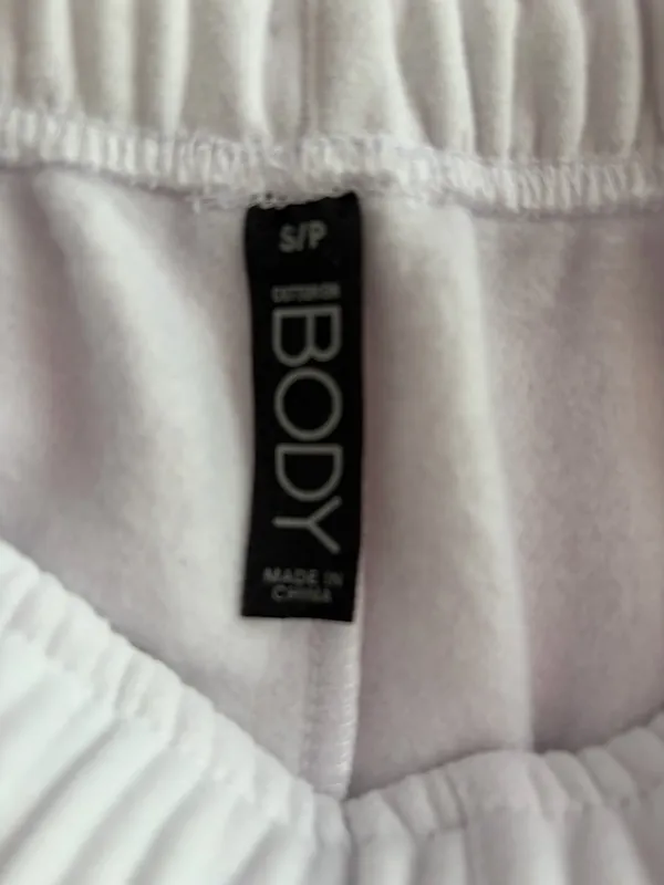 Cotton On white soft sweat shorts - Image 3