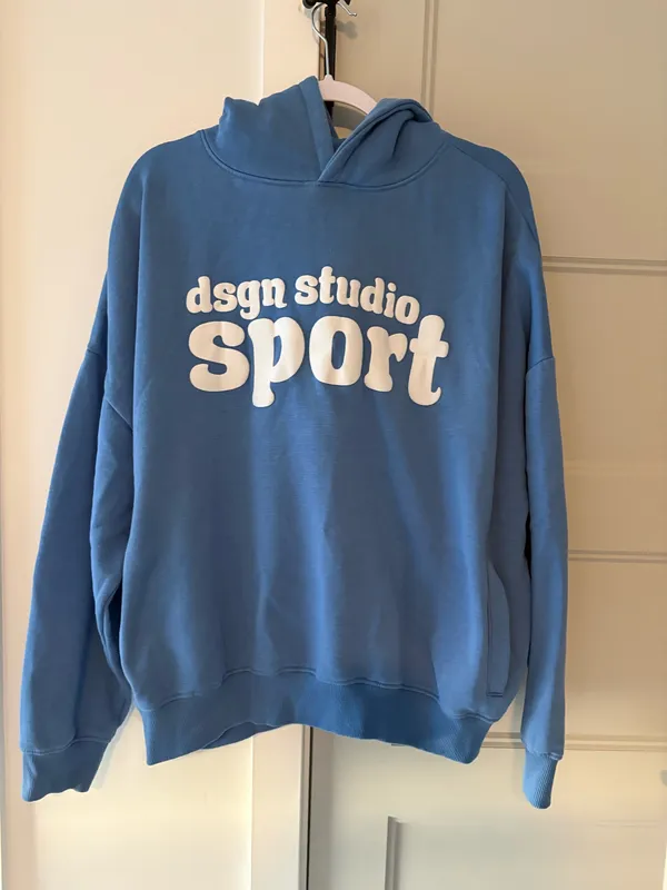 Boohoo Sweatshirt - Image 2