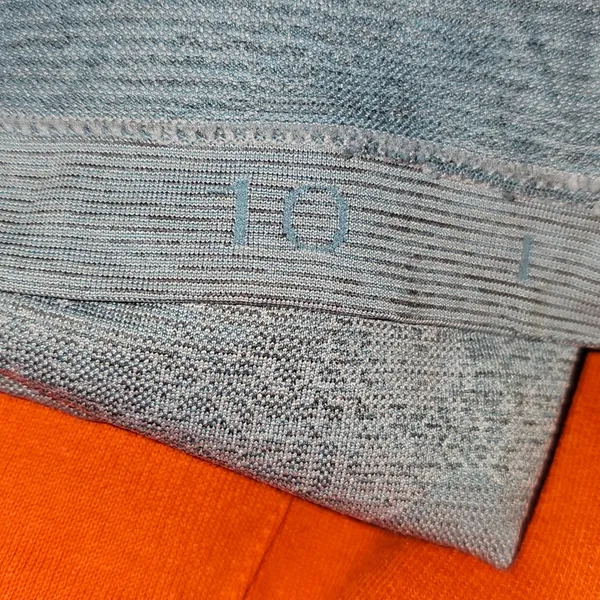 Lululemon Aqua Smoke White Cadet Blue‎ Smokey Swiftly Speed 1/4 Zip Hoodie 10 - Image 3