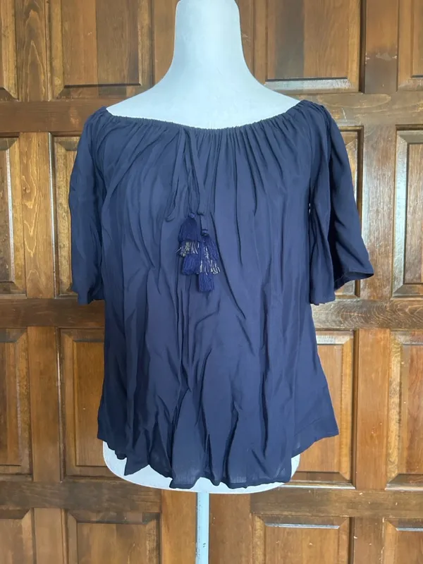 Lilly Pulitzer Sain Off-Shoulder Blouse Short‎ Bell Sleeve Tassel True Navy - Image 3