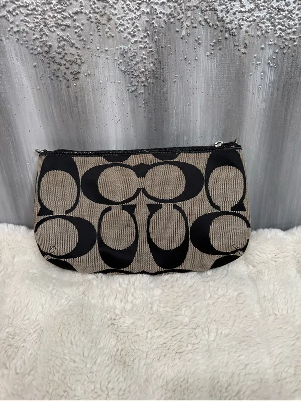 Coach Signature Canvas Wallet in Black and Khaki - Image 3