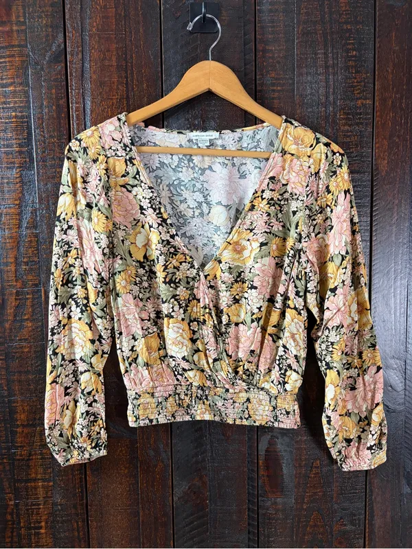 American Eagle Floral Faux Wrap-Front Smocked Hem Top - XS - Image 2