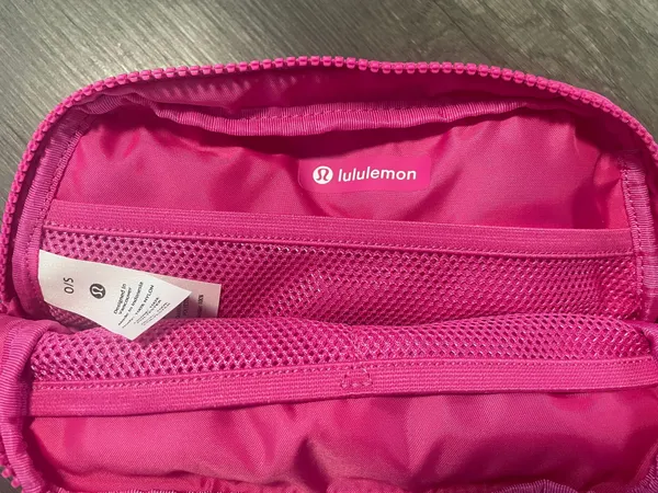 Lululemon Everywhere Belt Bag, Sonic Pink - Image 6