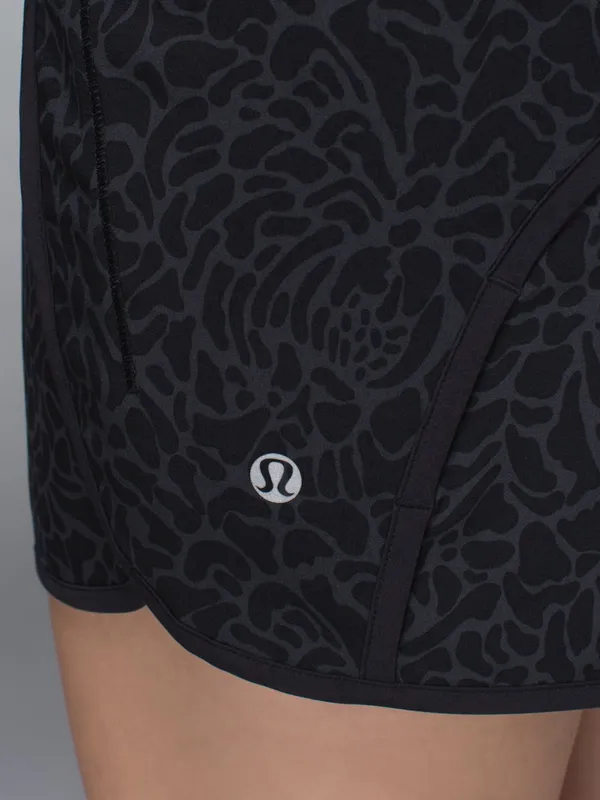 Lululemon Run Times shorts 4” black gray print running gym training activewear 8 - Image 3