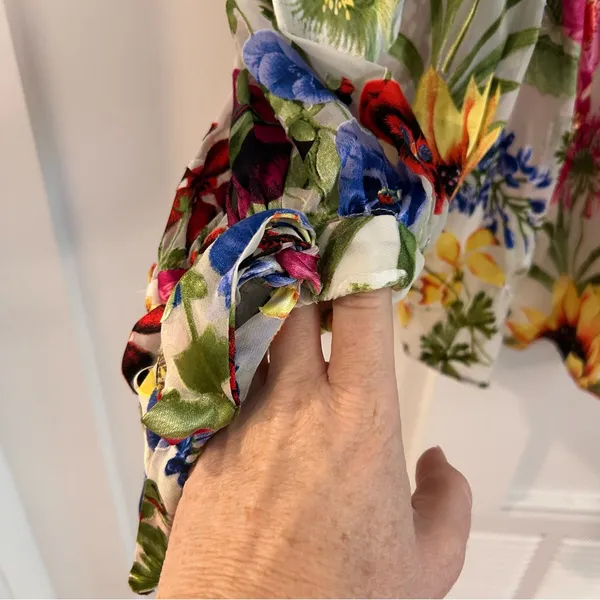 ALICE + OLIVIA Alta Top in Sunday Stroll - Image 3