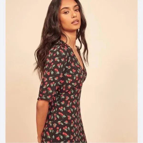 Reformation Alia Cherry Print Midi Dress Black V-Neck Ruffle Size 4 - Image 3