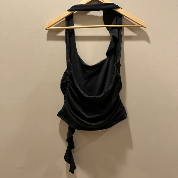 Pitaya Halter Ruffle Crop Top - Image 3
