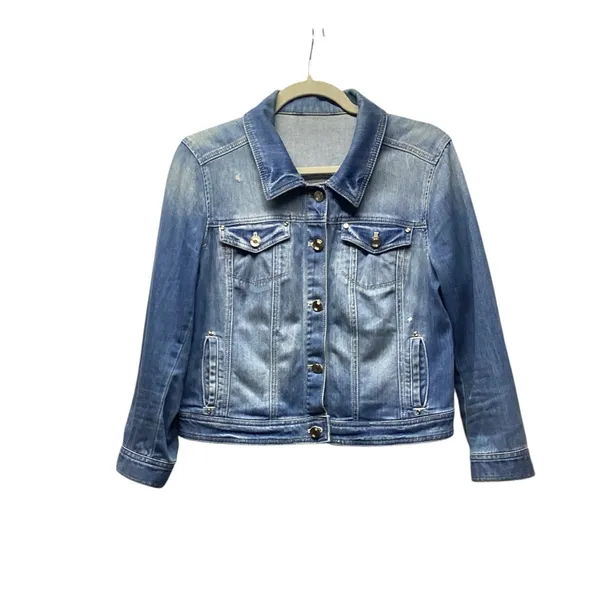 White House Black Market Cropped denim jacket Size Small - Image 4