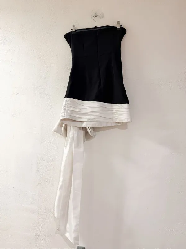 Anthropologie Hutch Strapless Oversized Draped Bow Mini Dress in Black White Size 2 - Image 3
