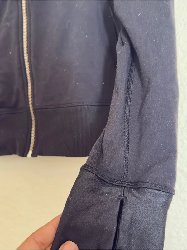 Lululemon Women's Namaskar 6 Black Zipup Hooded Jacket - Image 3