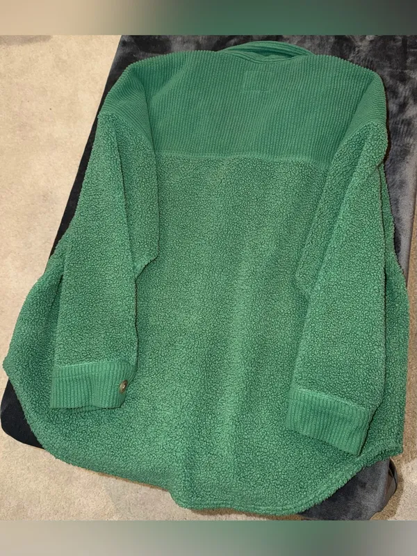 American Eagle Oversized Green Button-Down Sherpa Shacket Size Large - Image 4