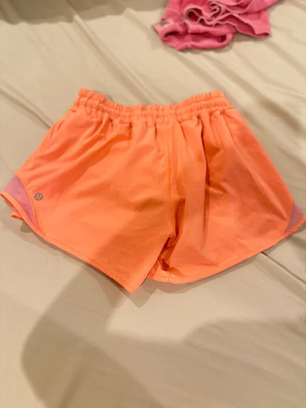 Lululemon Coral 4” Hotty Hot low rise - Image 3
