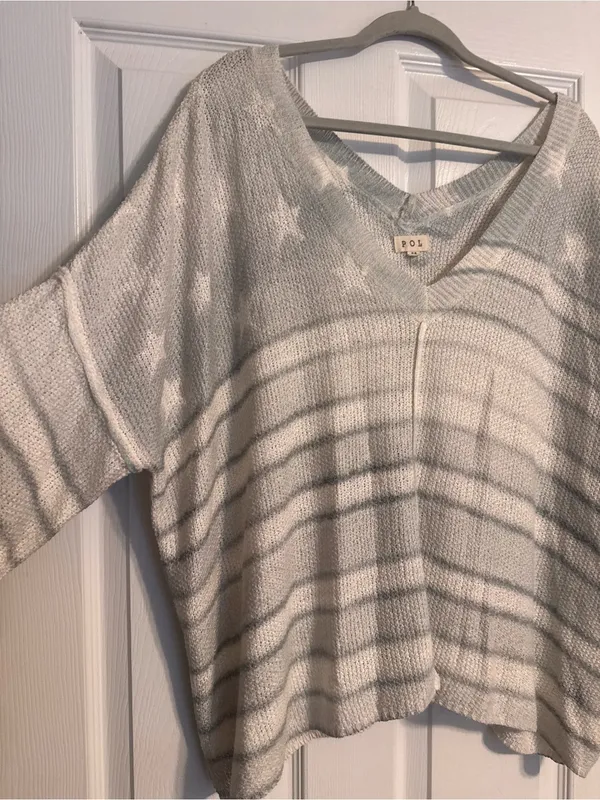 POL Deep V-neck Striped Stars Americana Oversized Lightweight Knit Sweater Med - Image 3
