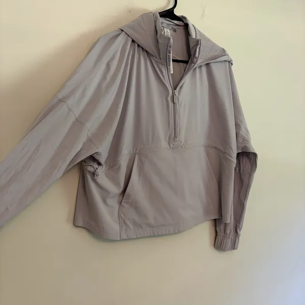 All Day Breeze Lululemon Pullover Hoodie‎ Gray Windbreaker Sz 4 Athletic 1/2 Zip - Image 2