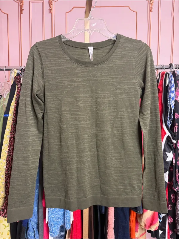 Lululemon Swiftly Relaxed Long Sleeve Dark Olive / Fatigue Green. Size 4 - Image 2