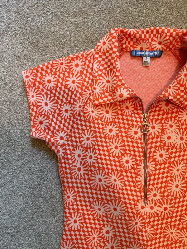 Urban Outfitters Retro Orange and White Floral Zip Up Mini Dress - Image 3