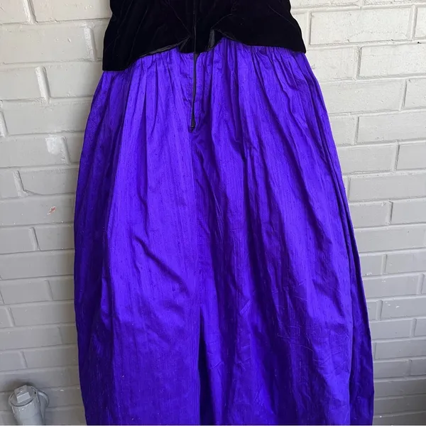 Vintage 80s Jessica McClintock 100% Silk with Black Velvet Bodice Ball Gown 10 - Image 9