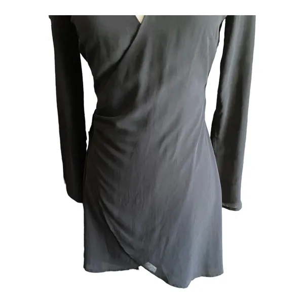 Lulus Stunning chiffon. Wrap dress, long sleeves, fully lined, dress is 100% polyester, lining is 100% rayon, excellent condition, size xs - Image 4