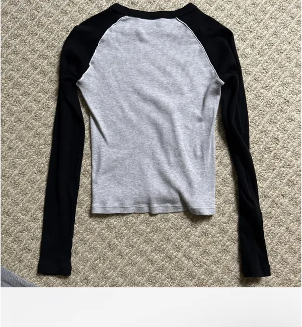 brandy melville long sleeve - Image 4