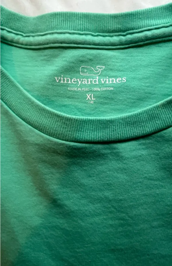 Vineyard Vines Short Sleeve - Image 3
