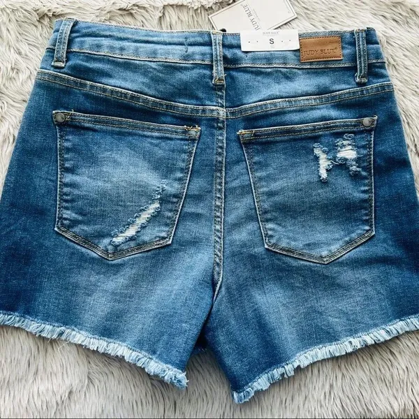 NWT Judy Blue denim distressed Leopard patch shorts size small New High Waist - Image 4