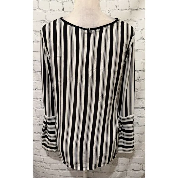 Loft Ann Taylor Black And White Boho Stripe Bell Sleeve Blouse Size Medium - Image 2