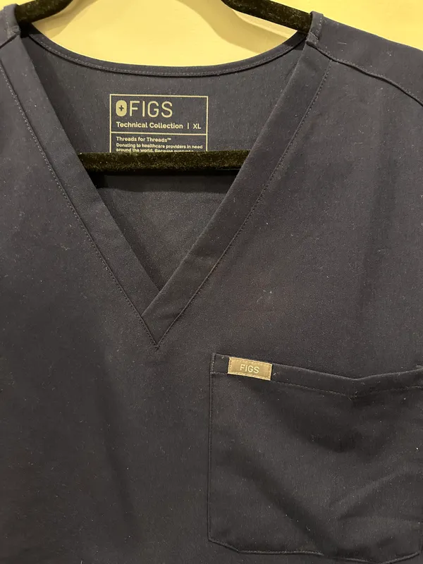 FIGS Catarina One Pocket Scrub Top - Image 3