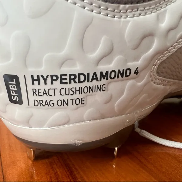 Nike Women’s Hyperdiamond 4 Elite Softball Cleats Wolf Gray size 10 - Image 3