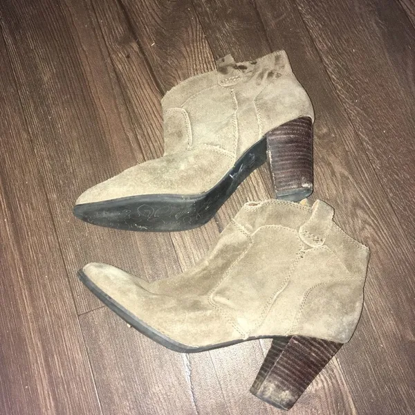 Clarks brown suede leather upper heeled ankle  booties - Image 2