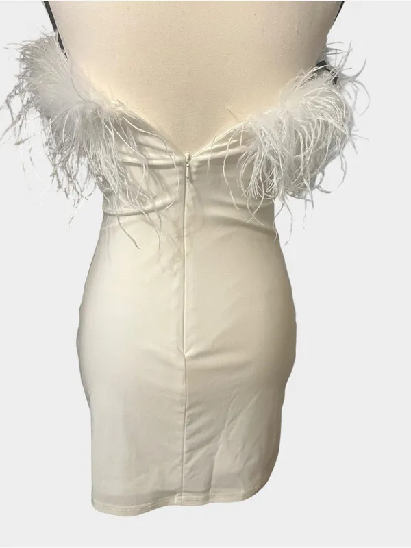 Alyce Paris 4524 White Feather Strapless Bodycon Mini Dress Size 00 Bridal Party - Image 4